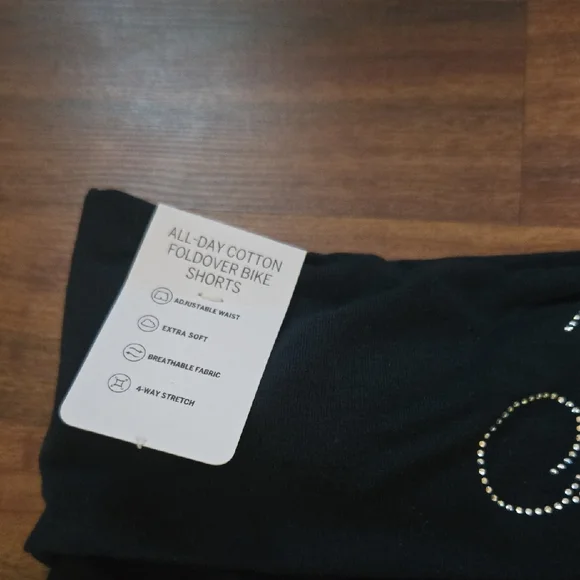 PINK Victoria's Secret Shorts de ciclista de 3" Cotton , Logo Sparkle NWT MEDIUM - Picture 4 of 10